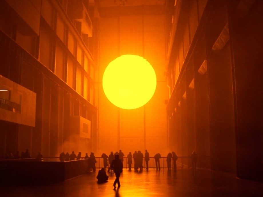 Olafur-Eliasson-The-Weather-Project-2003-Tate-Modern-London-1
